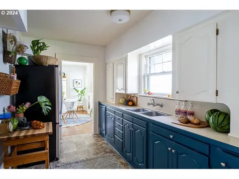 5836 Ne Garfield Avenue Portland OR 97211