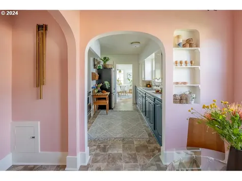 5836 Ne Garfield Avenue Portland OR 97211