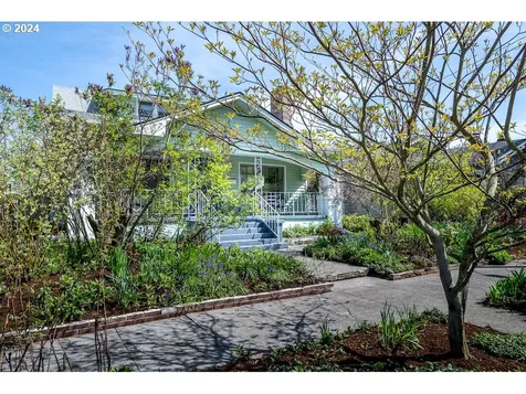 5836 Ne Garfield Avenue Portland OR 97211