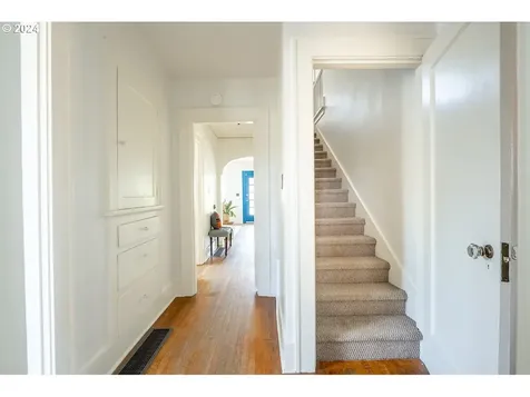 5836 Ne Garfield Avenue Portland OR 97211