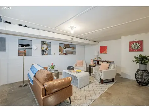 5836 Ne Garfield Avenue Portland OR 97211