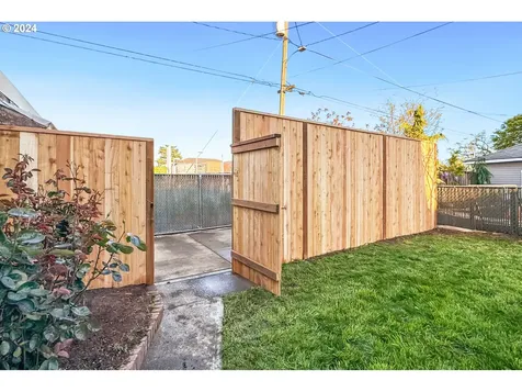 5836 Ne Garfield Avenue Portland OR 97211