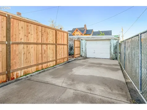 5836 Ne Garfield Avenue Portland OR 97211