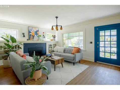5836 Ne Garfield Avenue Portland OR 97211