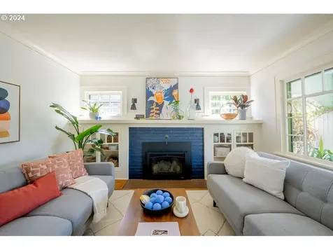 5836 Ne Garfield Avenue Portland OR 97211