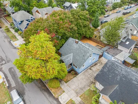 7932 N Brandon Avenue Portland OR 97217