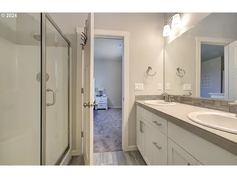 11817 Ne 138th Avenue Brush Prairie WA 98606