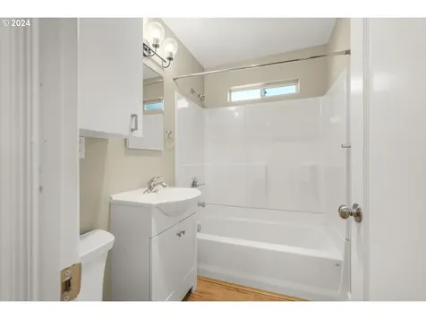 201 Nw 16th Street Mcminnville OR 97128