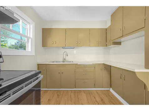 201 Nw 16th Street Mcminnville OR 97128