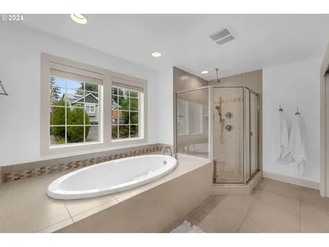 7618 SW Elmwood Street Portland OR 97223
