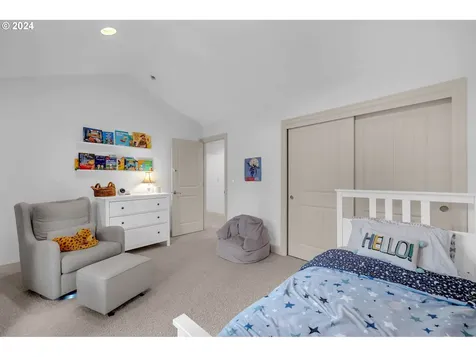 7618 SW Elmwood Street Portland OR 97223