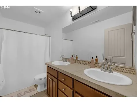 7618 SW Elmwood Street Portland OR 97223