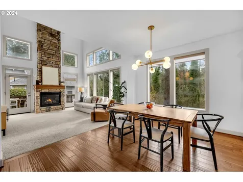 7618 SW Elmwood Street Portland OR 97223