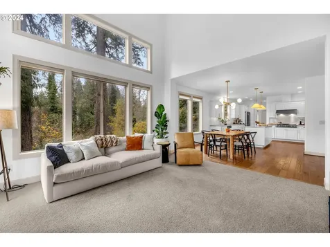 7618 SW Elmwood Street Portland OR 97223