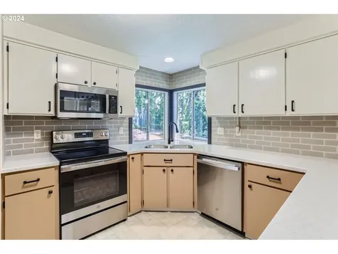 18051 Nw Chemeketa Lane Portland OR 97229