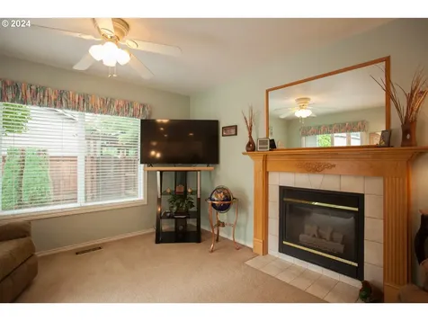 869 Sw 26th Street Troutdale OR 97060