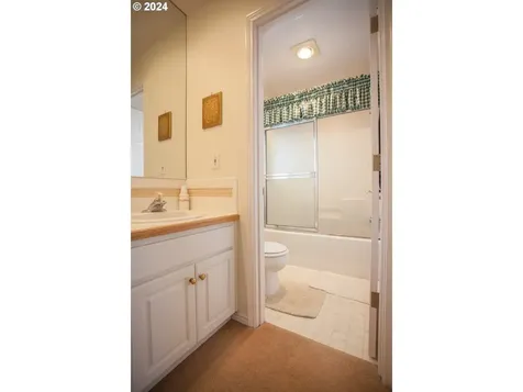 869 Sw 26th Street Troutdale OR 97060