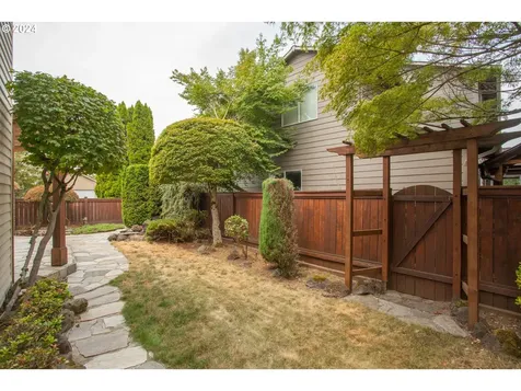 869 Sw 26th Street Troutdale OR 97060