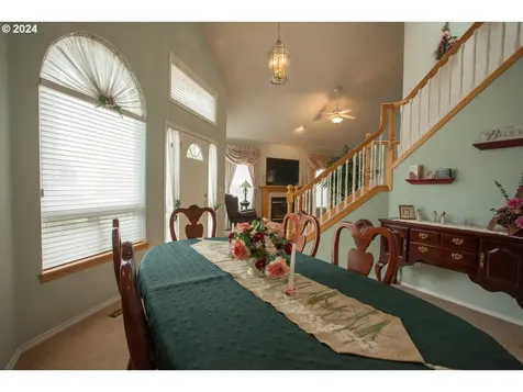 869 Sw 26th Street Troutdale OR 97060