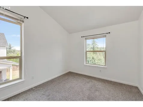 1620 Ne Gardiner Drive Estacada OR 97023