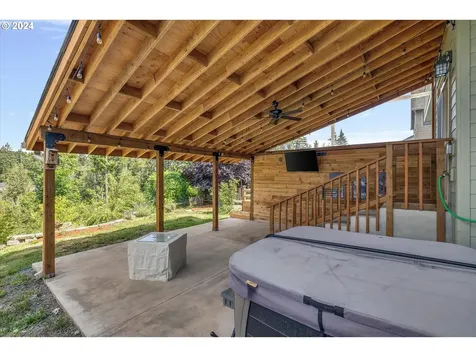 1620 Ne Gardiner Drive Estacada OR 97023