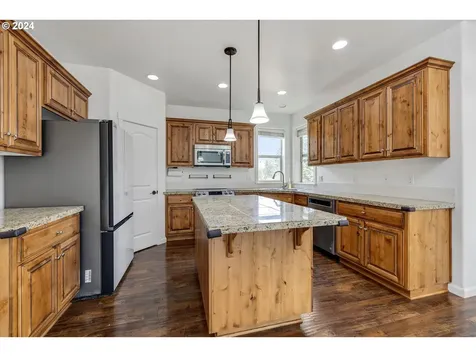 1620 Ne Gardiner Drive Estacada OR 97023