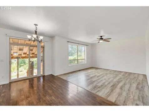 1620 Ne Gardiner Drive Estacada OR 97023
