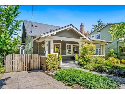 3829 Se Clinton Street Portland OR 97202
