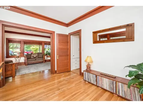 3829 Se Clinton Street Portland OR 97202
