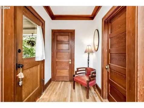 3829 Se Clinton Street Portland OR 97202