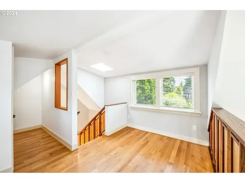 3829 Se Clinton Street Portland OR 97202