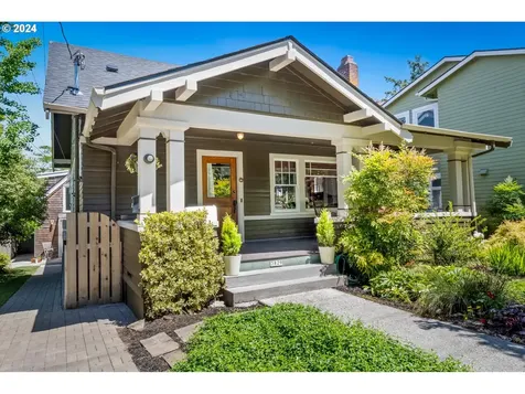 3829 Se Clinton Street Portland OR 97202
