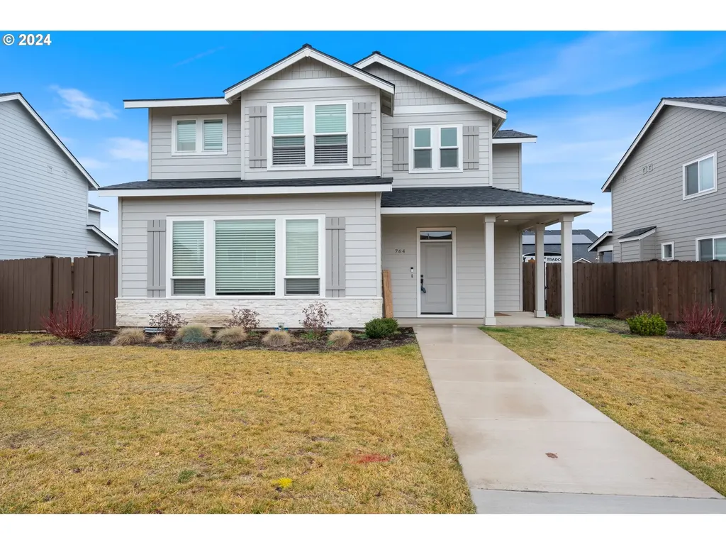 764 NW 27th Street Redmond OR 97756