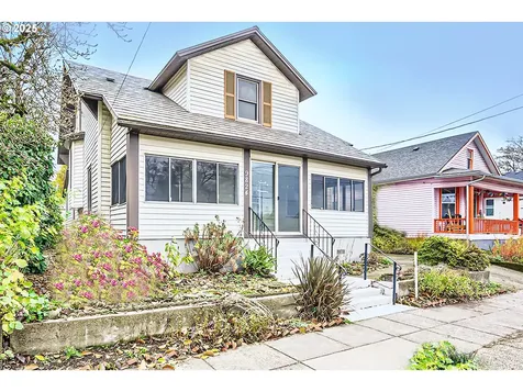 9824 N Syracuse Street Portland OR 97203