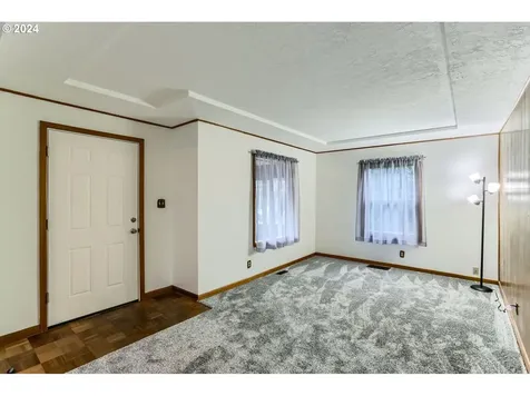 9824 N Syracuse Street Portland OR 97203