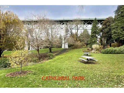 9824 N Syracuse Street Portland OR 97203