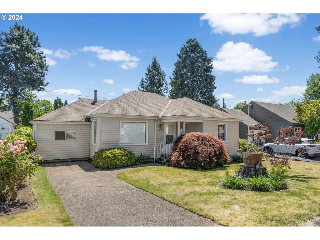 9304 Se Morrison Street Portland OR 97216