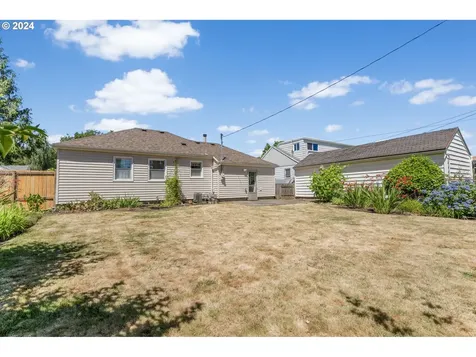 9304 Se Morrison Street Portland OR 97216