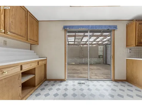 7680 Sw 84th Avenue Portland OR 97223