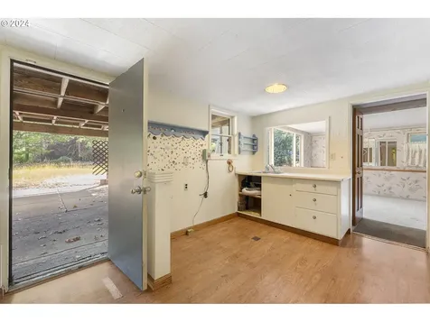 7680 Sw 84th Avenue Portland OR 97223