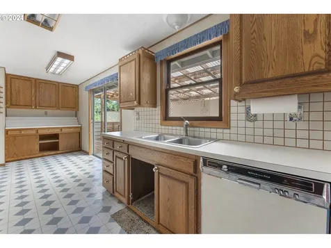 7680 Sw 84th Avenue Portland OR 97223