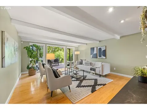 4121 Calaroga Circle West Linn OR 97068