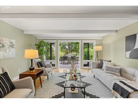 4121 Calaroga Circle West Linn OR 97068