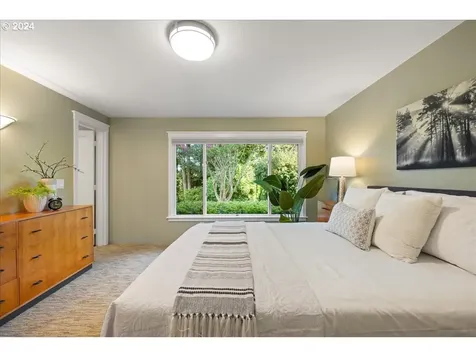 4121 Calaroga Circle West Linn OR 97068