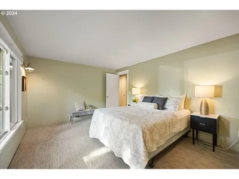 4121 Calaroga Circle West Linn OR 97068