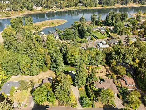 4121 Calaroga Circle West Linn OR 97068