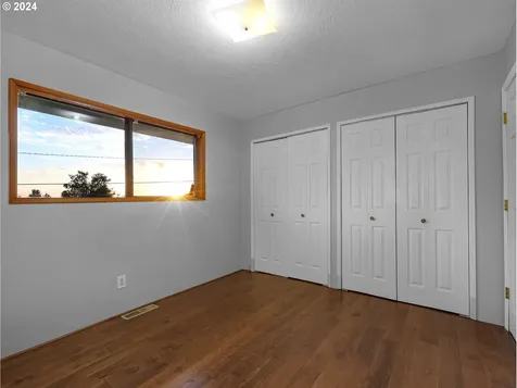 2133 Cedar Street Seaside OR 97138
