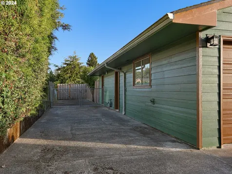 2133 Cedar Street Seaside OR 97138