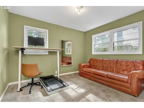 15017 NE Hoyt Street Portland OR 97230