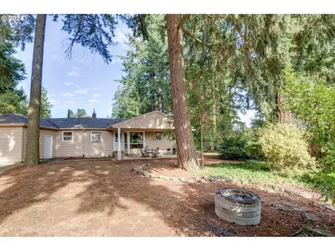 15017 NE Hoyt Street Portland OR 97230